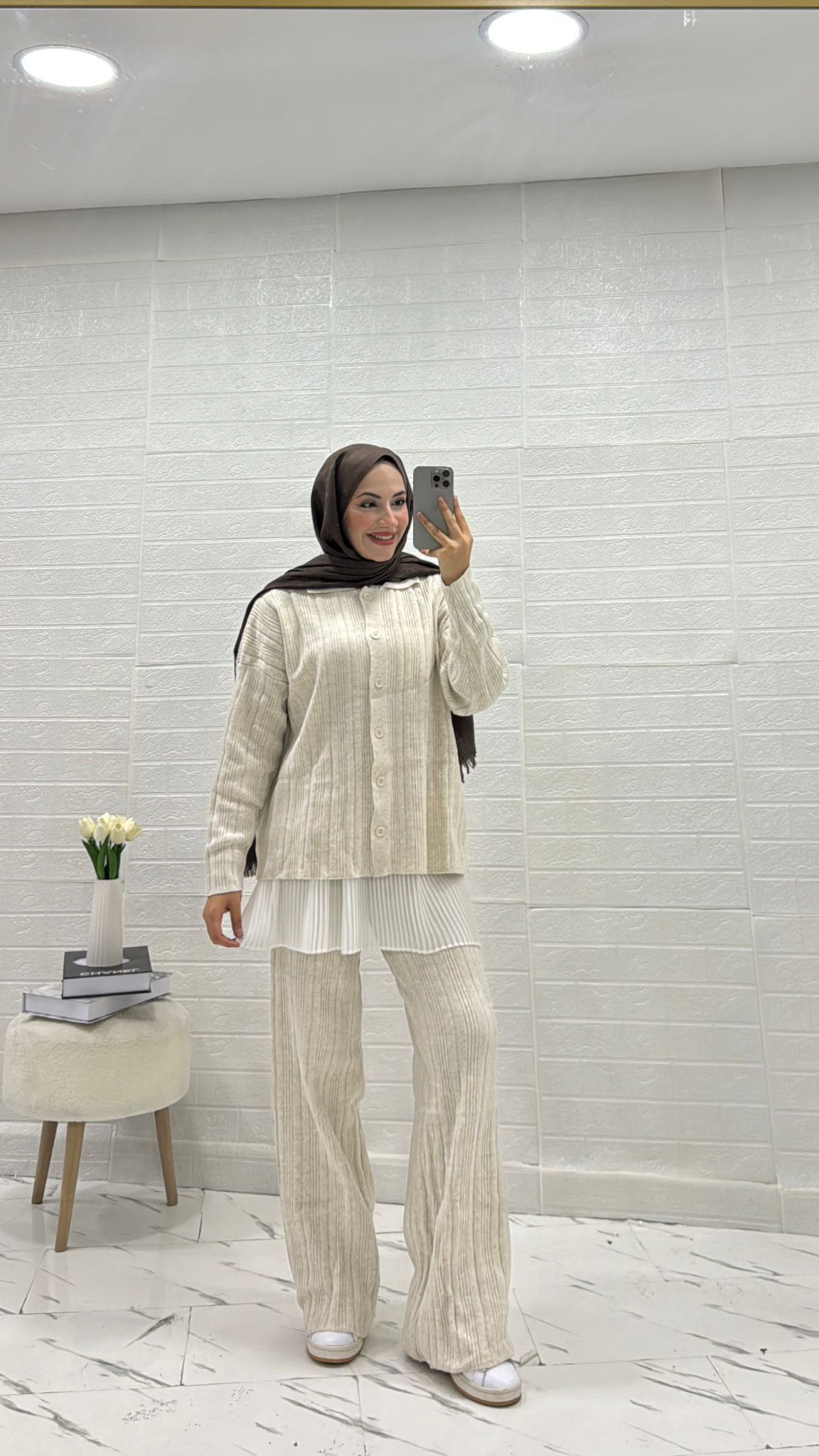 DÜĞMELİ İKİLİ TRİKO TAKIM KREM