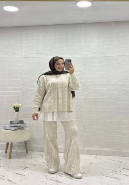 DÜĞMELİ İKİLİ TRİKO TAKIM KREM